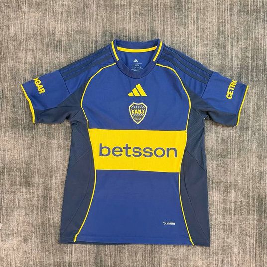 Camiseta de futbol Boca Juniors edicion especial 2025 2026 azul y oro vista frontal kkgoolcamiseta