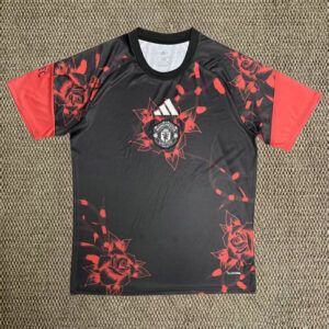 Camiseta de futbol Manchester United edicion especial rosas 2026 2027 negra y roja kkgoolcamiseta