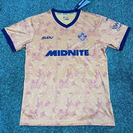 Camiseta de futbol Wolverhampton Wanderers edicion especial 2026 2027 beige rosa kkgoolcamiseta