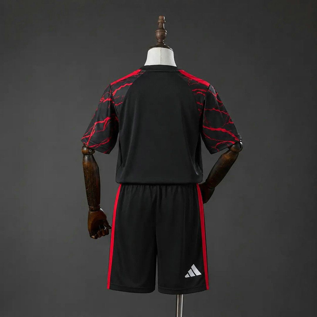 Conjunto New York Red Bulls primera equipacion ninos 2026 2027 negro rojo vista trasera