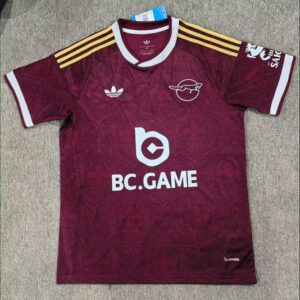 Camiseta Leicester City segunda equipacion 2026 2027 granate con detalles dorados y blancos kkgoolcamiseta
