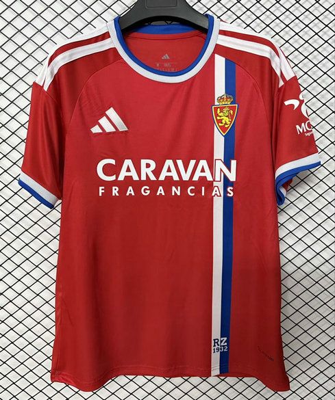 Camiseta Real Zaragoza segunda equipacion 2026 2027 roja con franja vertical blanca y azul kkgoolcamiseta