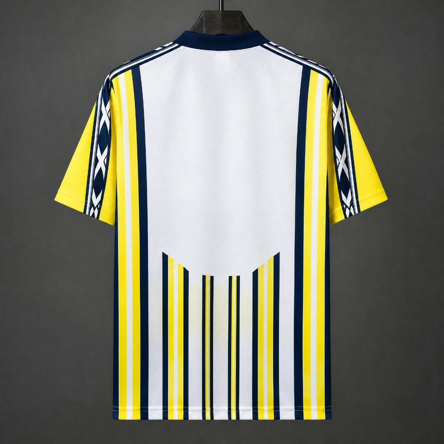 Vista trasera camiseta dynamo dresden retro local en kkgool