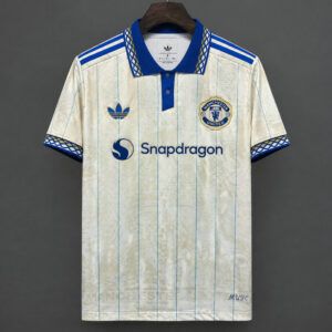 Camiseta manchester united beige edicion especial 2026 2027 kkgool