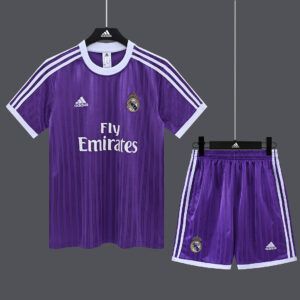 Conjunto de camiseta real madrid violeta retro 2026 2027 kkgool