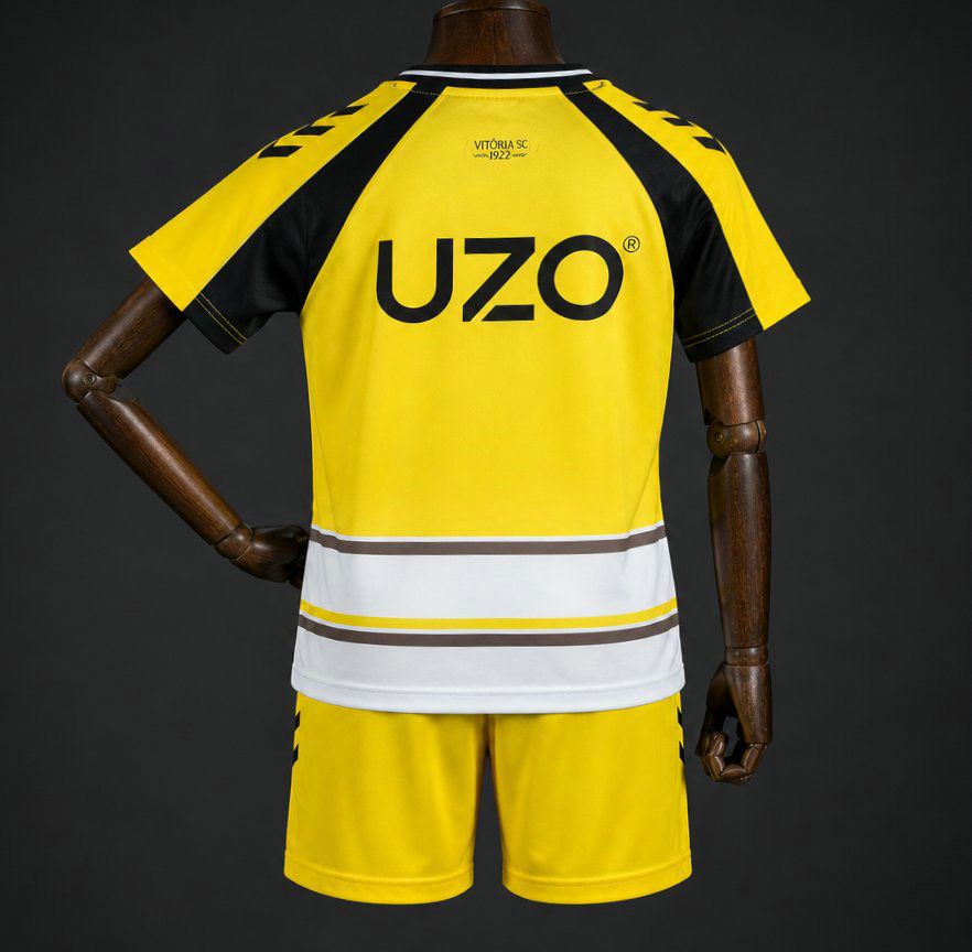 Vista trasera kit infantil vitoria sc third en kkgool