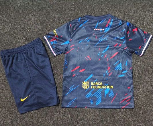 Vista trasera equipacion de futbol barcelona ninos 2026 2027 concept en kkgool