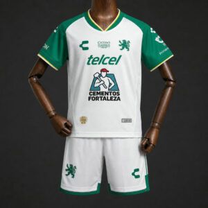 Equipacion club leon visitante ninos 2026 2027 kkgool